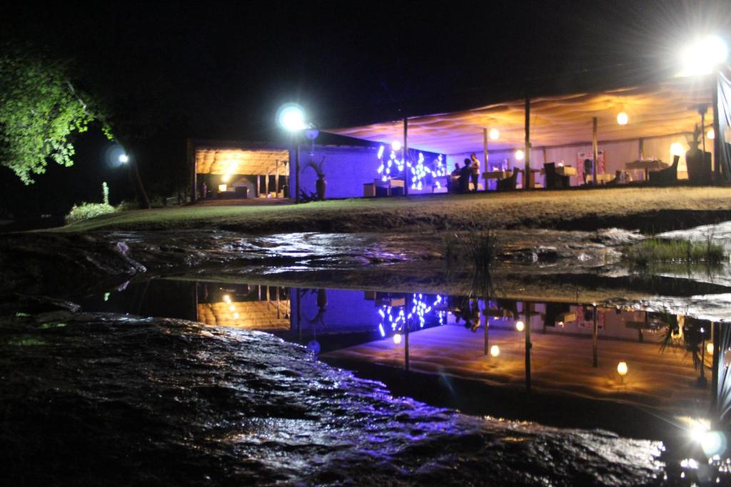 Lions Rock Rapids - Luxury Tented Camp photo 1