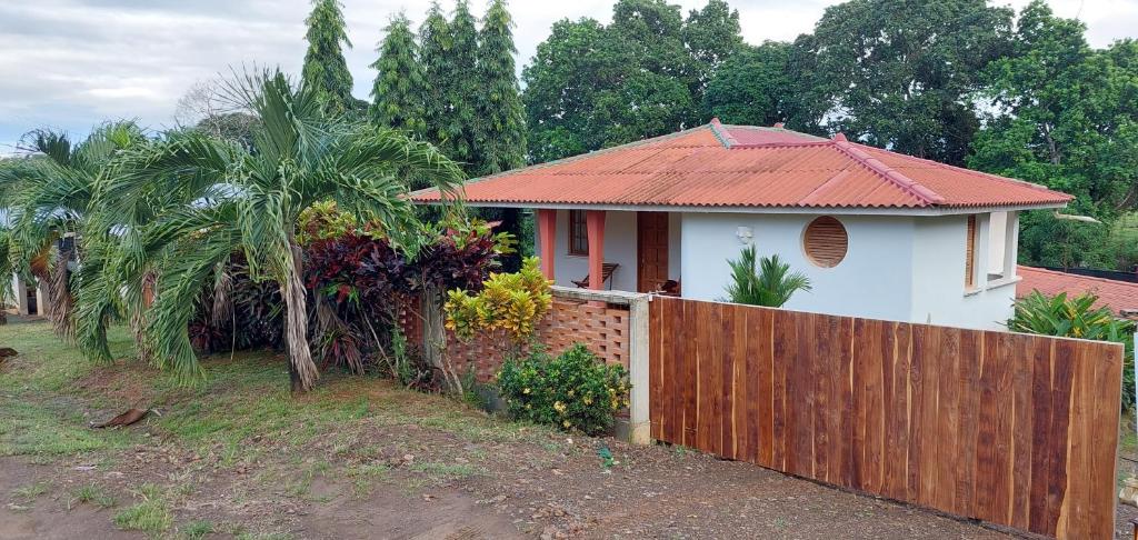 Casa completa/ familiar a 3km de playa el Arenal