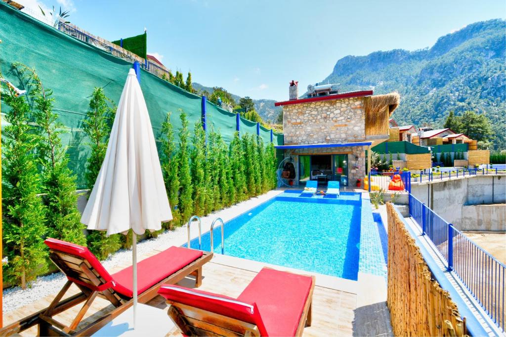 Private Villa Oliver with View ideal spot for a honeymoon or romantic trip photo 3