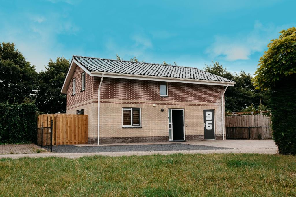 Luxe groepsvilla met jacuzzi en wellness sauna's