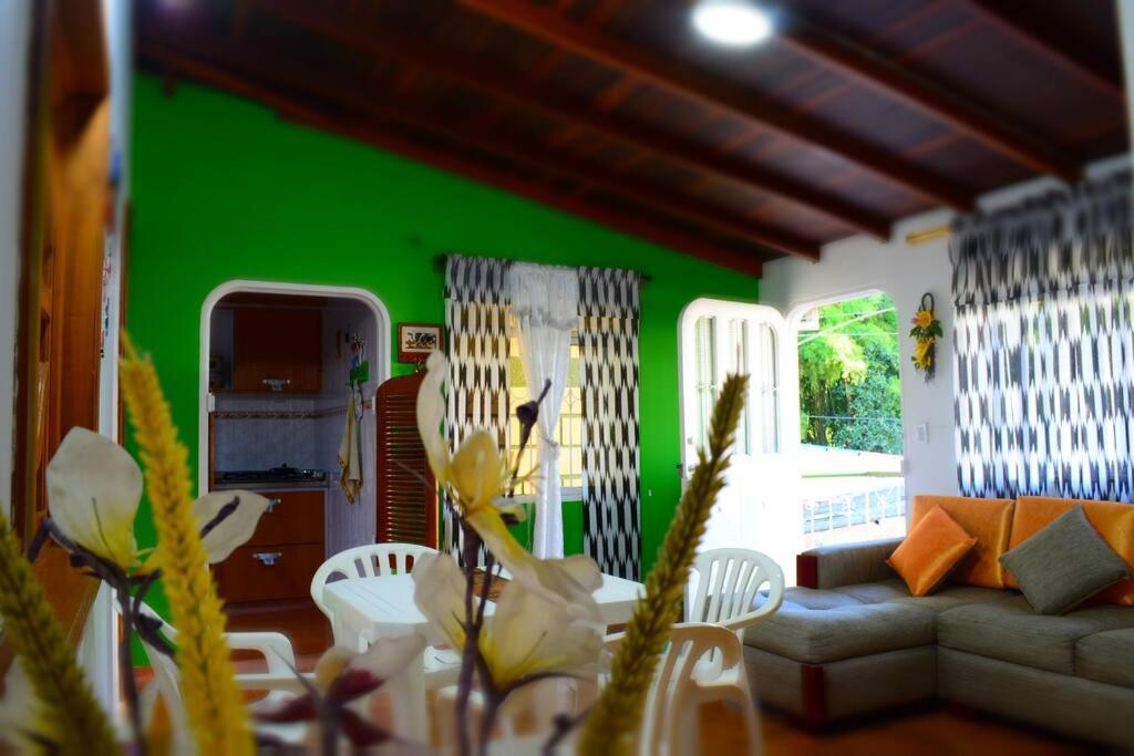 Casa familiar y agradable, parqueadero y BBQ photo 2