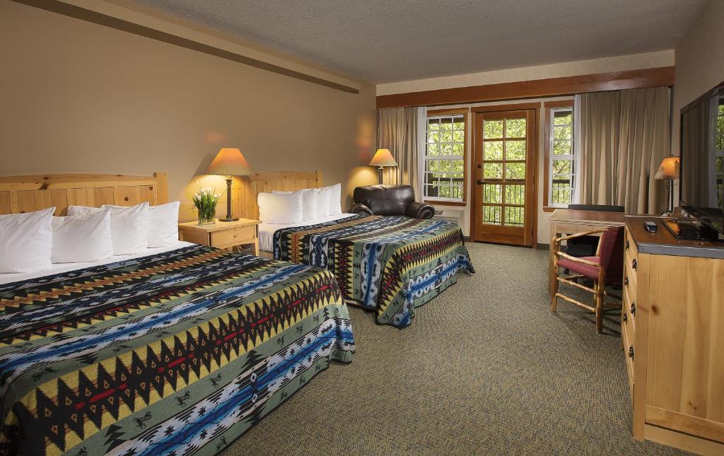 Heathman Lodge photo 1