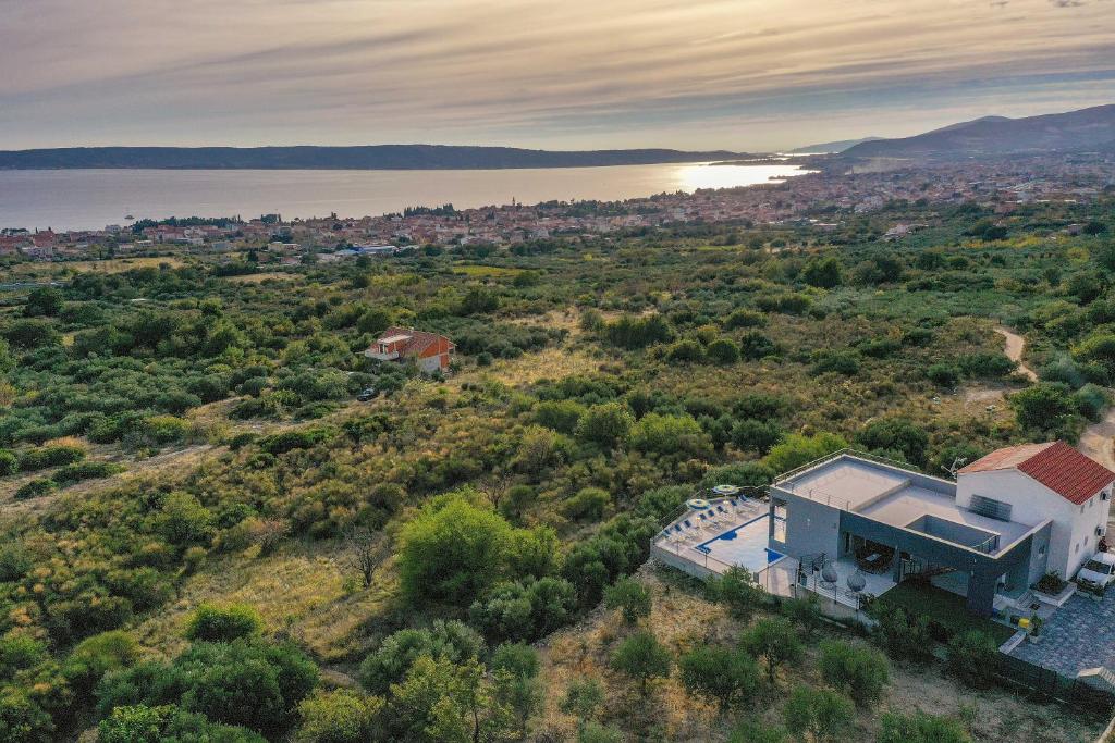 Intimate secluded Luxury Villa Cambello, GORGEOUS SEA VIEW in Croatia photo 3