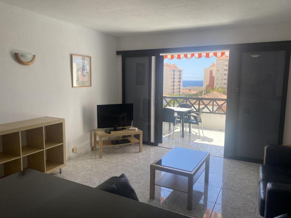 Apartment 6B2, Victoria Court 1, Avenida Londres 6, Los Cristianos, 38650, Tenerife photo 2