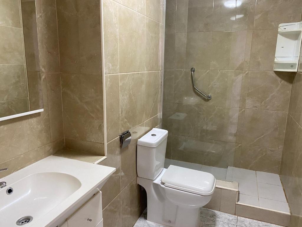 Apartment 6B2, Victoria Court 1, Avenida Londres 6, Los Cristianos, 38650, Tenerife photo 4