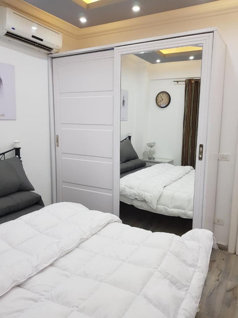 Flat 01 bed room. Sea Street. Hadaba Area. photo 3