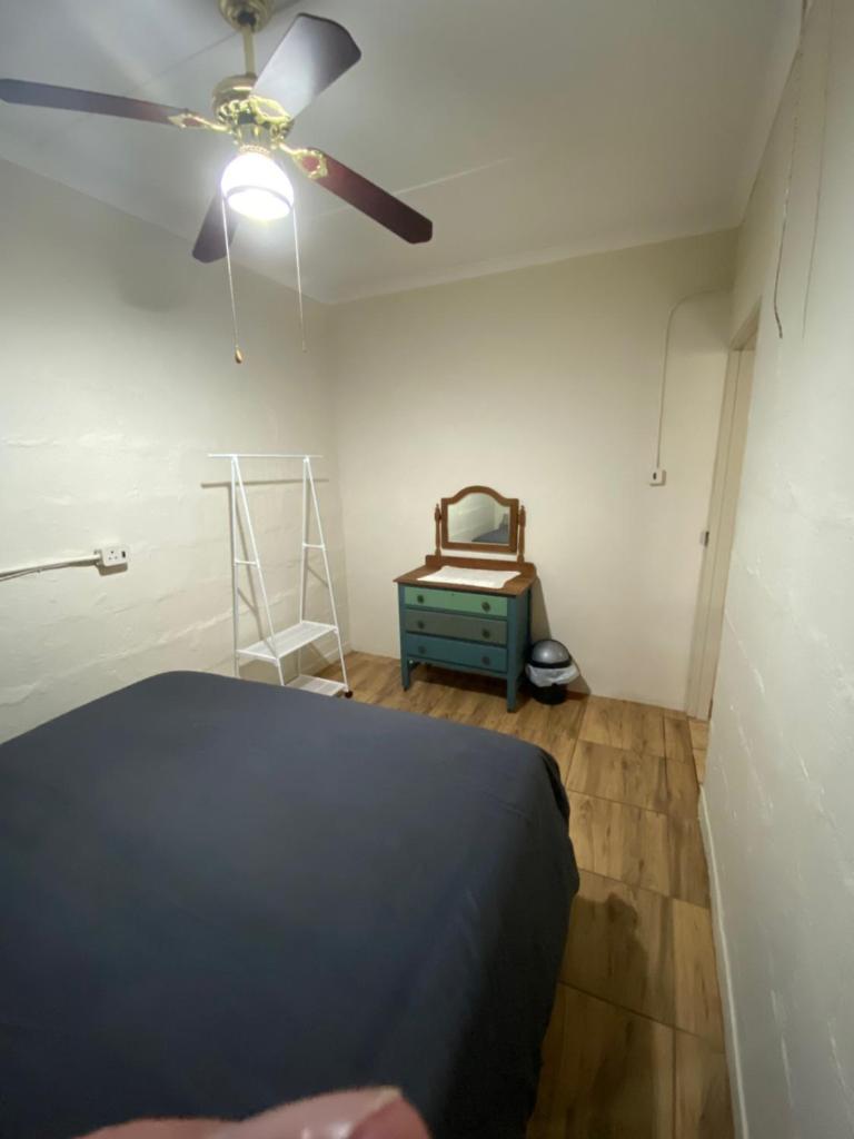 Dickens Garden Flat photo 2