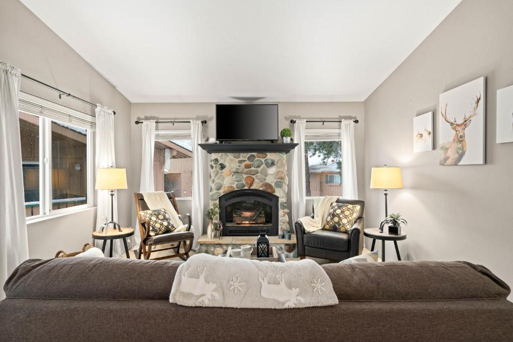 Walk to Downtown Festivities 2Bd2Ba Condo photo 2