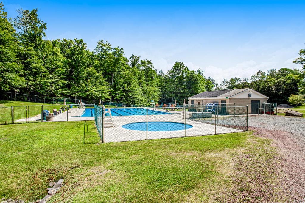 Friendship Lodge photo 1