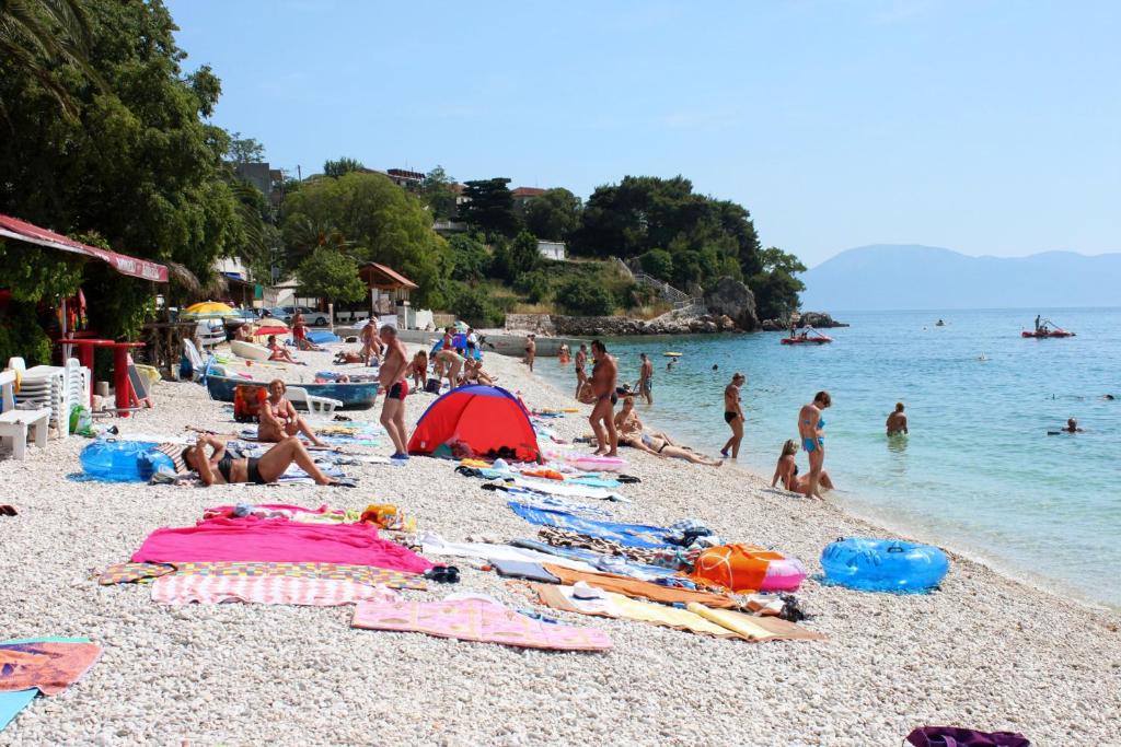 Apartments by the sea Gradac, Makarska - 20041 photo 2