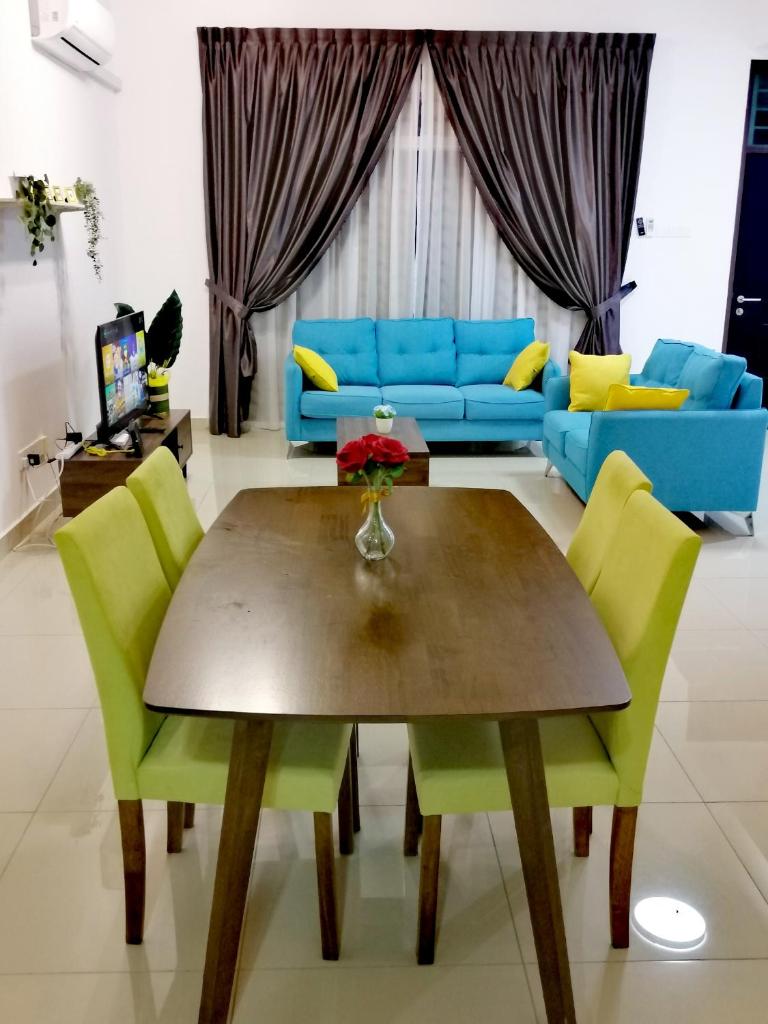 Desaru Sweet and Cozy Home,11pax, Mini Pool, Beach ,Waterpark, Wifi, BBQ photo 2