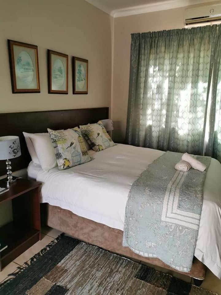 Oppi-Koppi Guesthouse photo 1