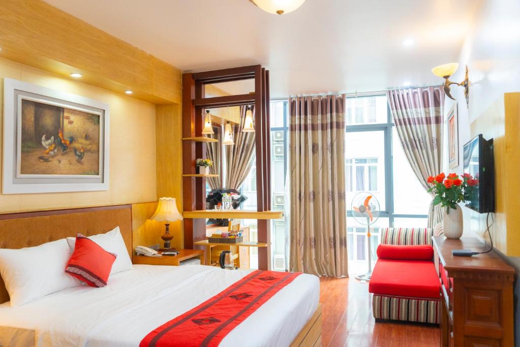 Moon Hotel (Moon Hotel 56 Truong Cong Giai)