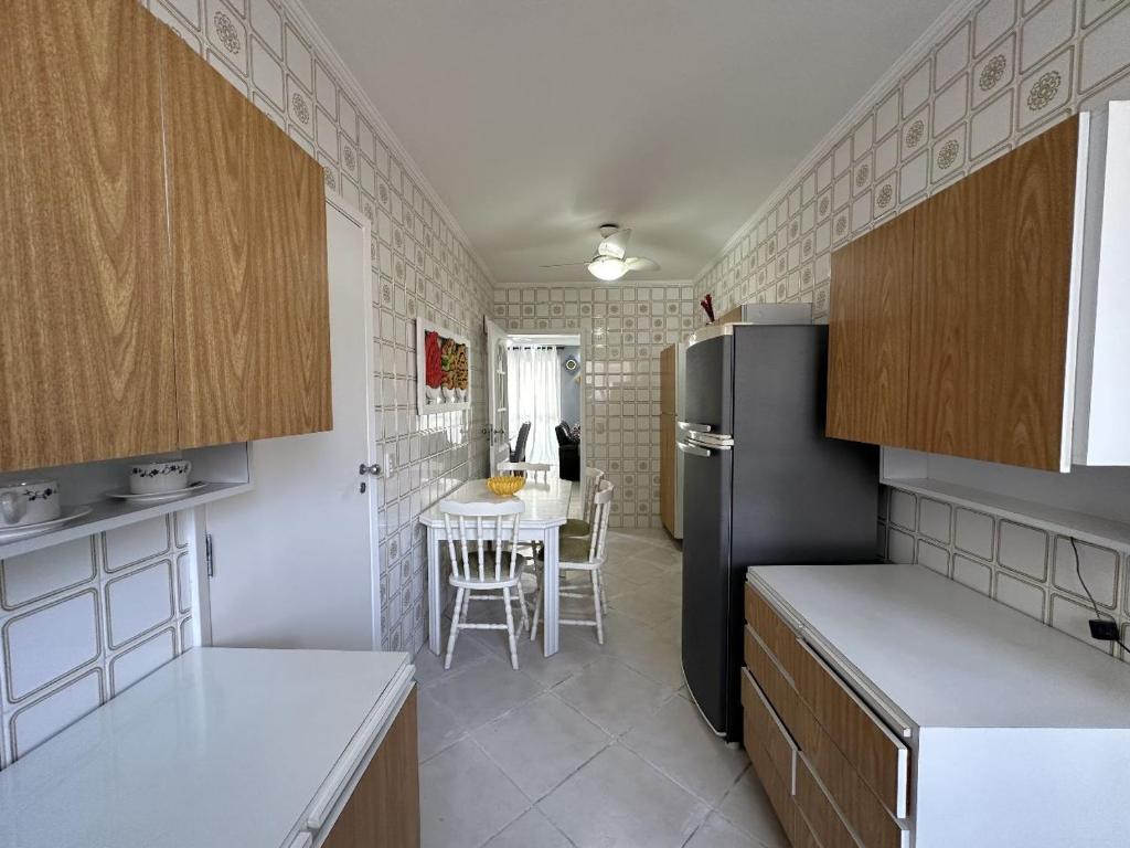 Pé na Areia a Poucos Metros -Apartamento Guarujá Pitangueiras photo 3