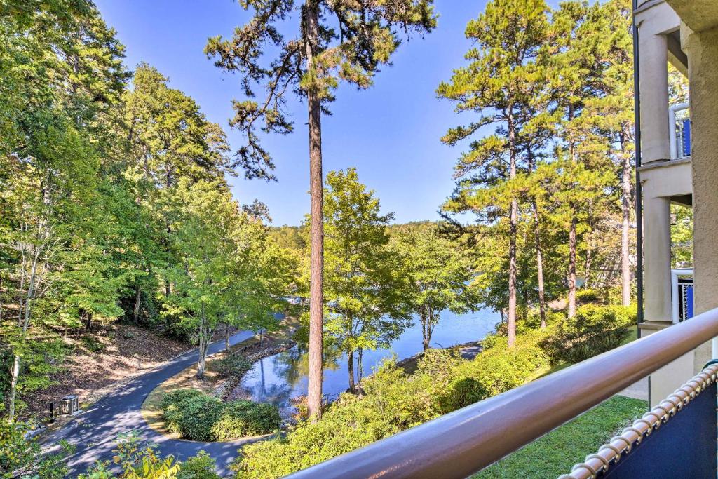 Keowee Keys Condo with Resort Amenities Access! photo 1