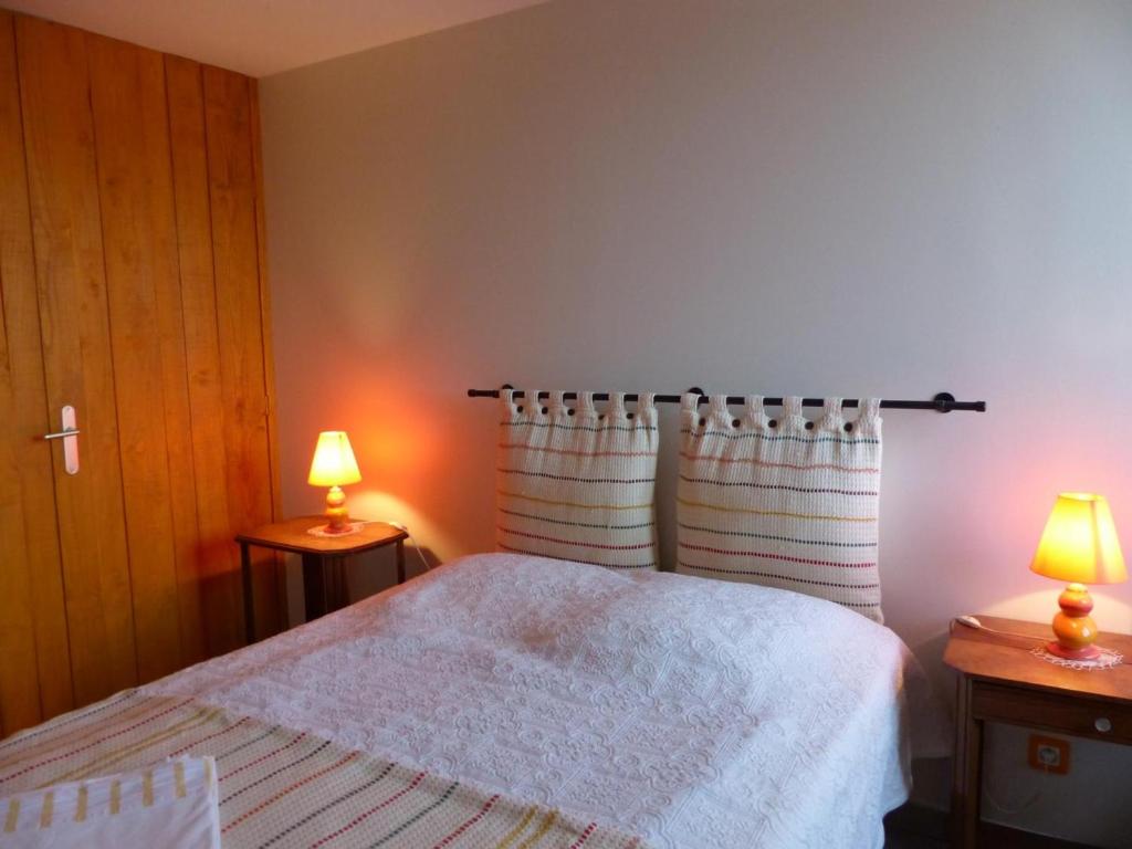 Gîte Dompierre-sur-Besbre, 4 pièces, 6 personnes - FR-1-489-51 photo 3