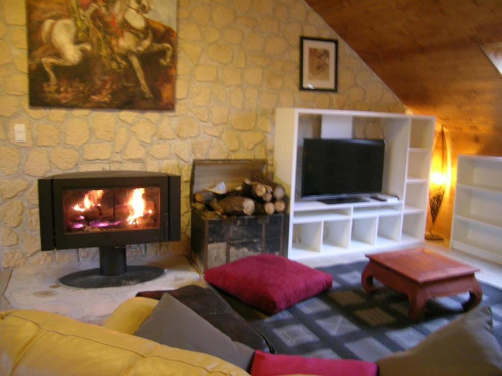 Gîte Saint-Hilaire, 6 pièces, 15 personnes - FR-1-489-346 photo 2