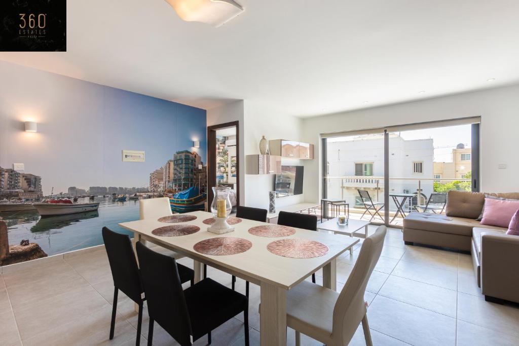 High-End central APT with comfy BEDS & Super WIFI by 360 Estates photo 1