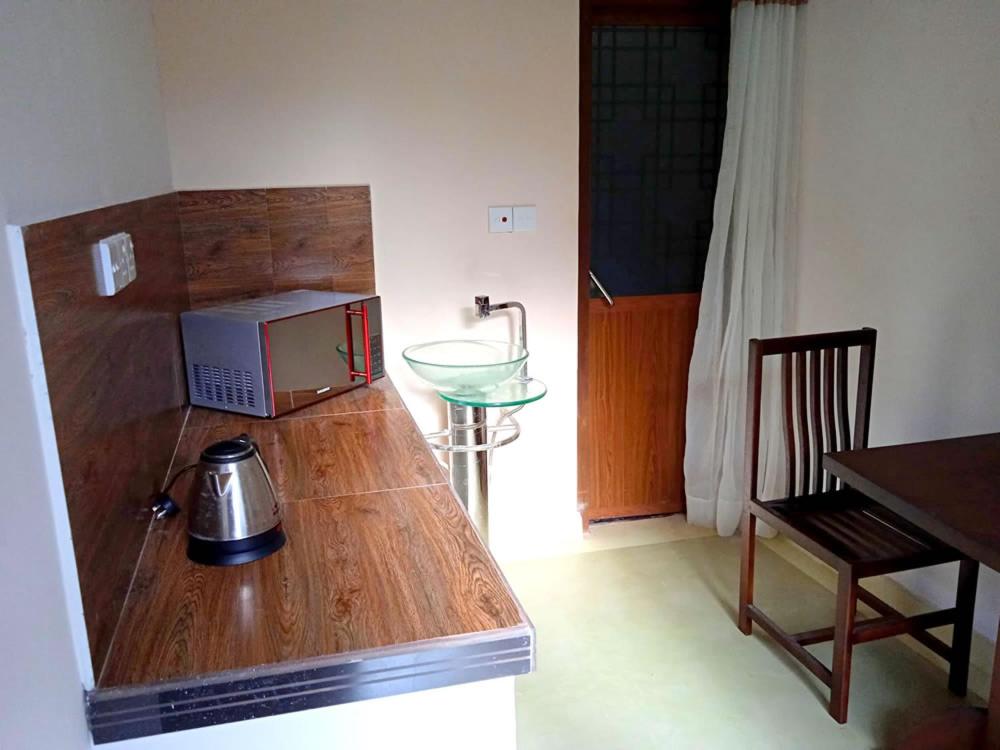 Heaven Thalalla- 4BHK Superior Villa With Private Pool and inside apartments photo 1