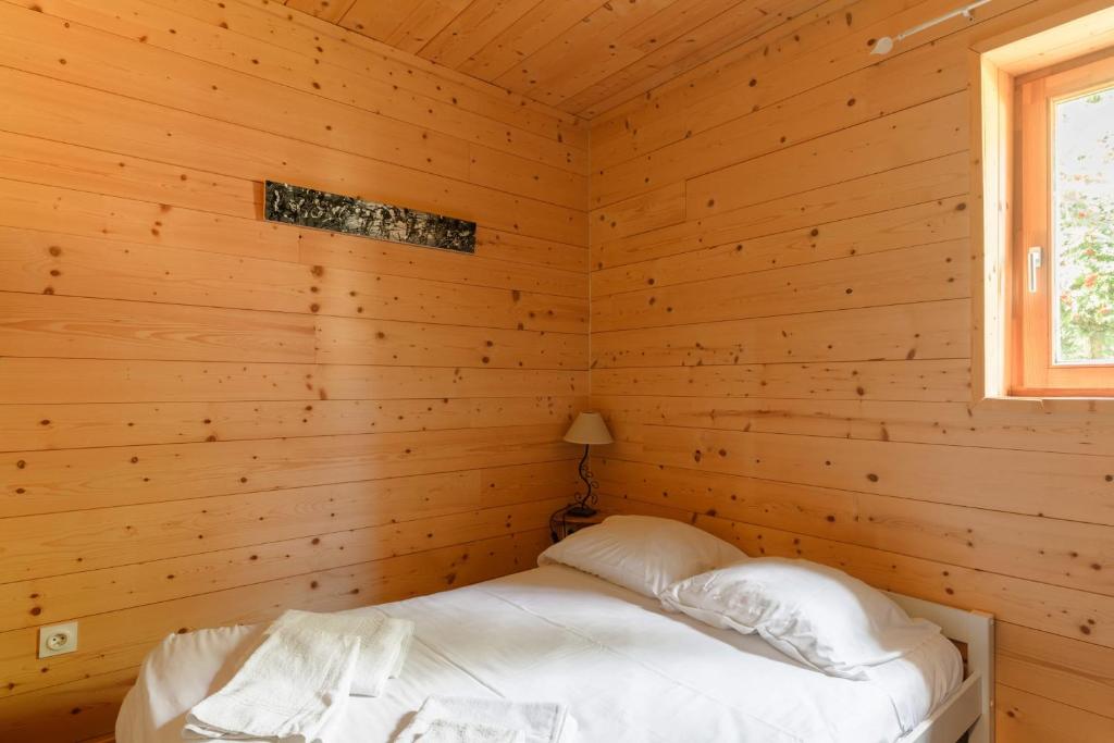 Superb flat in a chalet in L'Alpe d'Huez - Welkeys photo 4