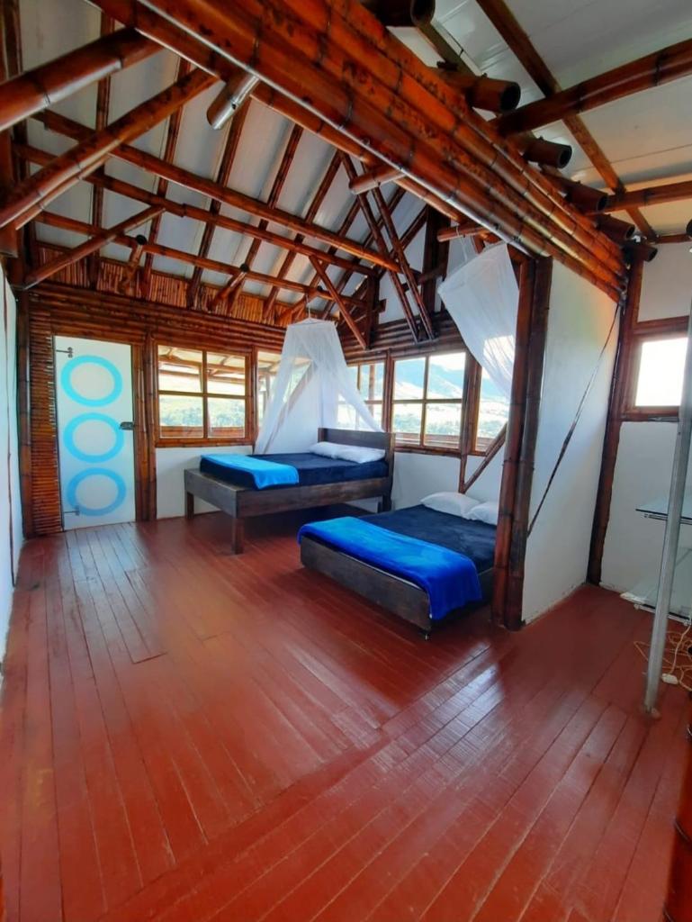 Hospedaje CLUB CEAN a orilla del Lago Calima photo 2