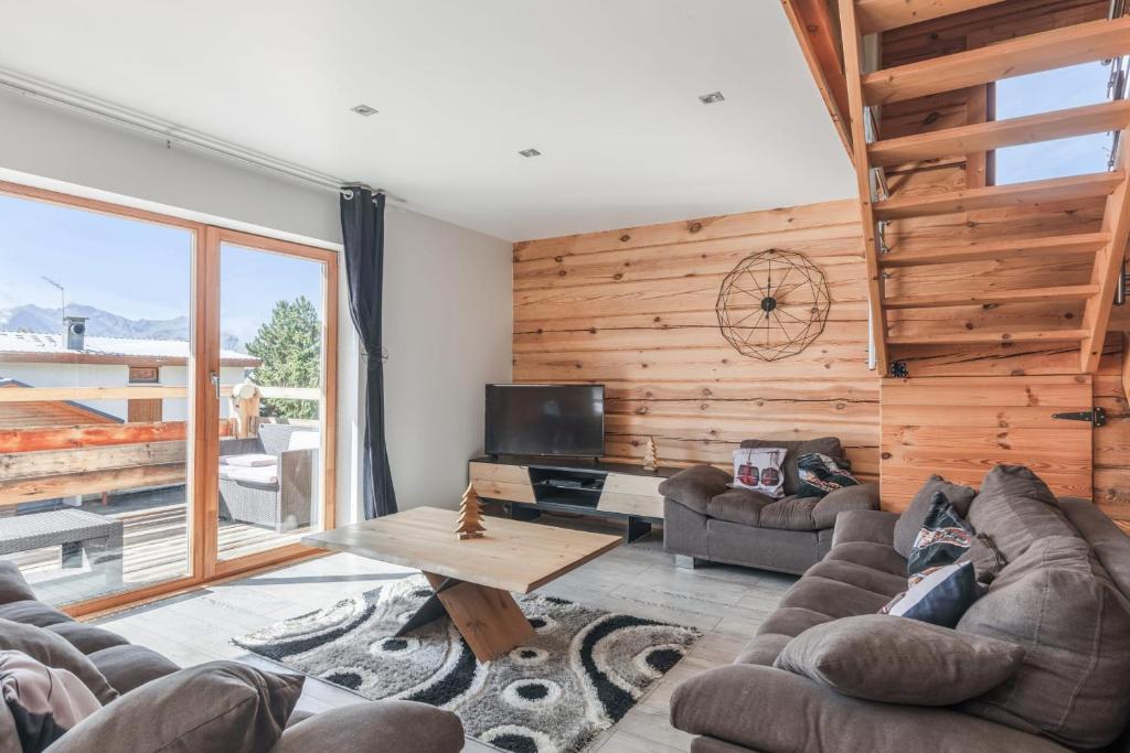 Beautiful duplex in a chalet in Alpe d'Huez heart - Welkeys photo 2