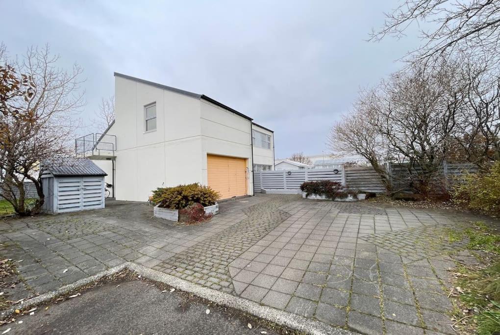 Modern family friendly house in Reykjavik photo 1