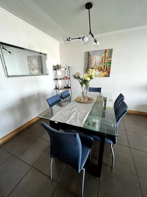 apartamento con vista al mar y piscina. photo 3