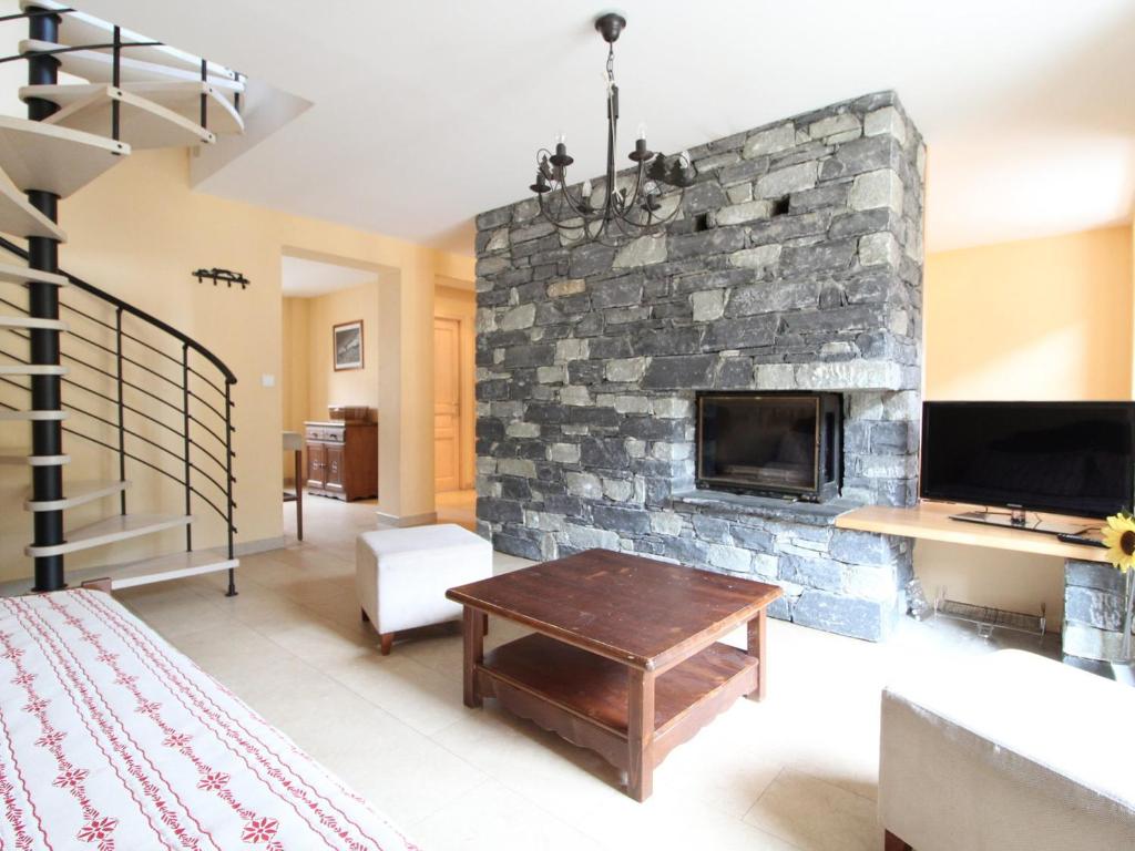 Appartement Lanslebourg-Mont-Cenis, 4 pièces, 10 personnes - FR-1-508-43 photo 1