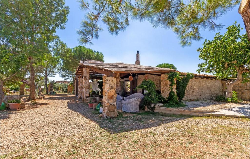 Awesome Home In Acquaviva Delle Fonti With Outdoor Swimming Pool, Wifi And 3 Bedrooms photo 1