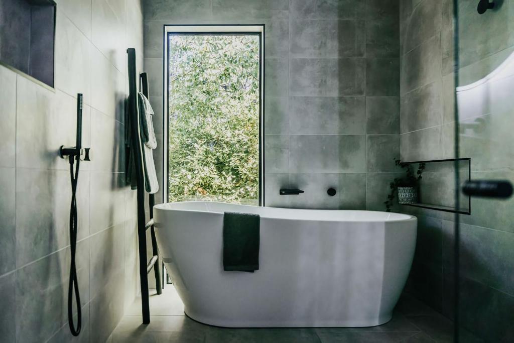 Xhale - Hepburn Springs Daylesford photo 1