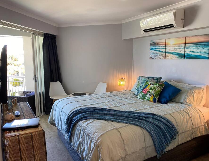 Alex Heads Beachfront Resort King Bed Studio Room photo 1