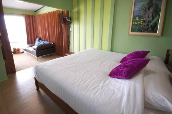 Mhork Buri Resort photo 4
