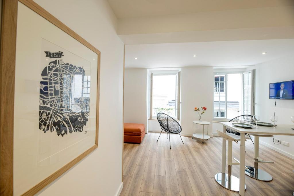 Quartier du château, superbe appartement avec parking photo 3