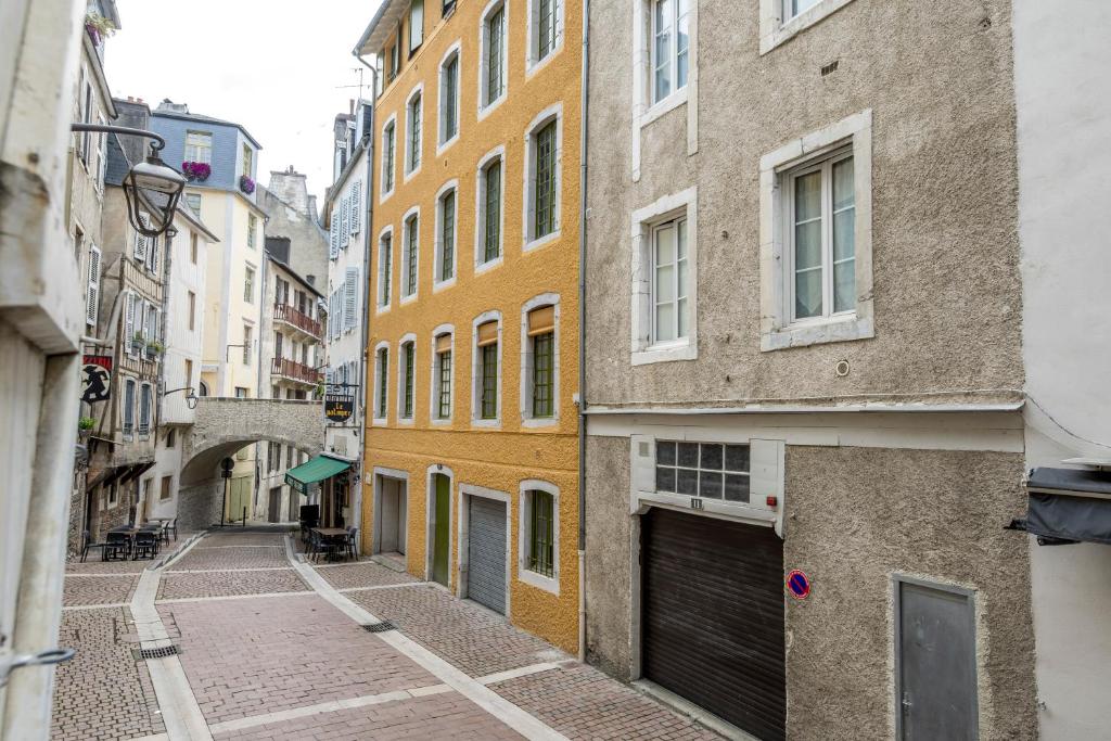 Quartier du château, superbe appartement avec parking photo 4