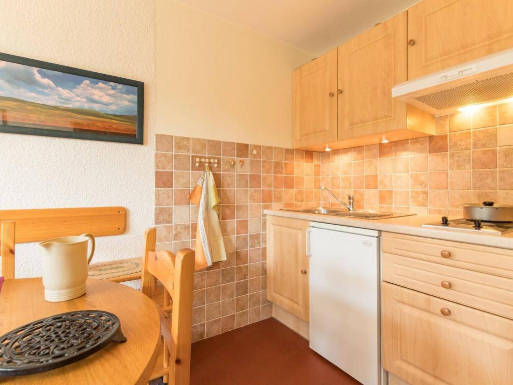 Appartement La Salle-les-Alpes, 1 pièce, 4 personnes - FR-1-330F-96 photo 3