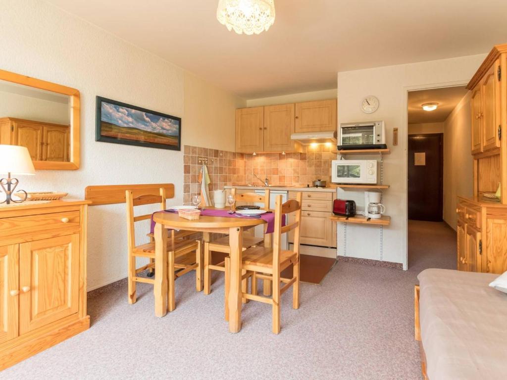 Appartement La Salle-les-Alpes, 1 pièce, 4 personnes - FR-1-330F-96 photo 4