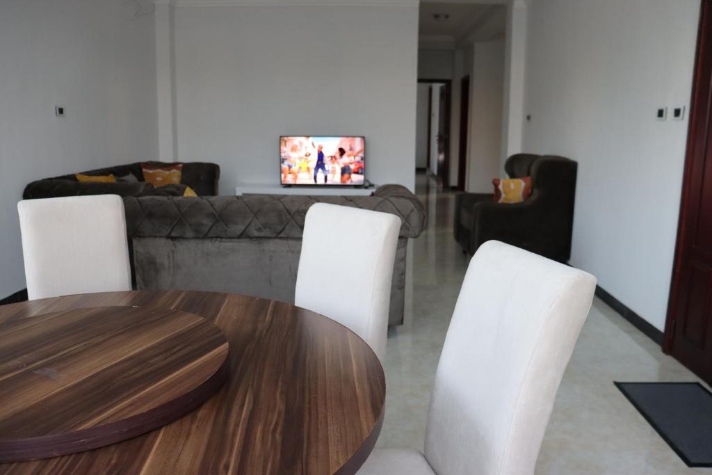 Cozy 3bedrooms Apartment photo 4