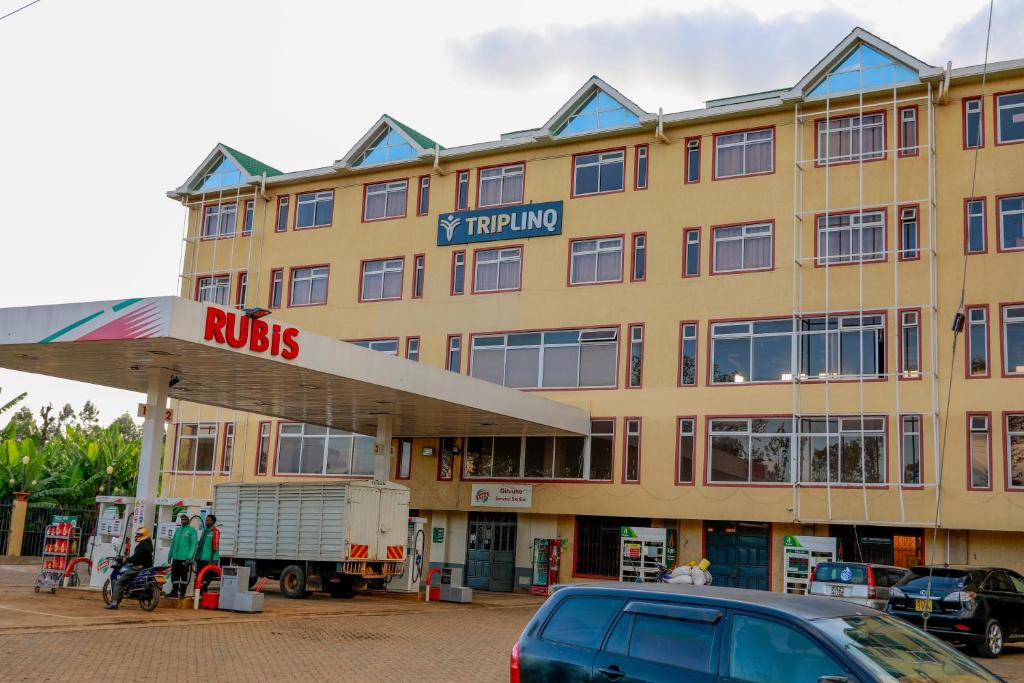 TRIPLINQ HOTEL & RESORT Meru