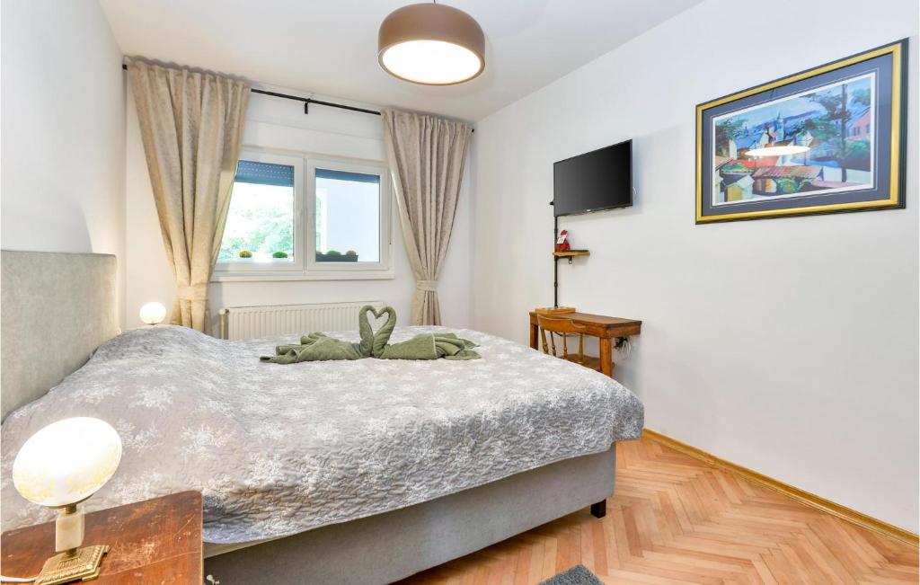 Awesome Home In Kumrovec With 2 Bedrooms, Wifi And Jacuzzi photo 1