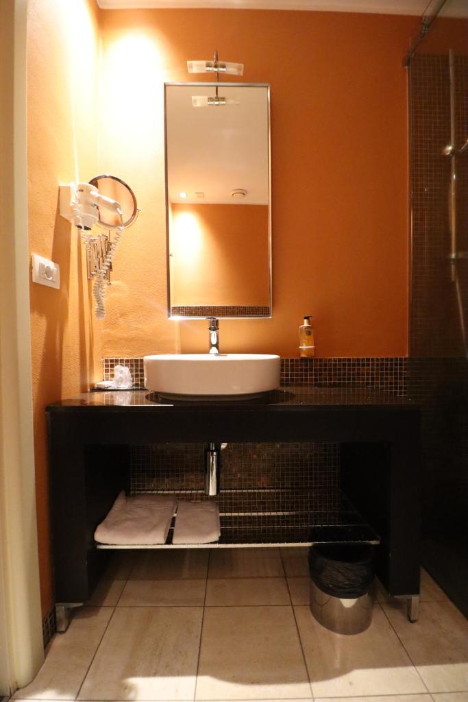 LVG Hotel Collection - Cavour - Tap to explore photos
