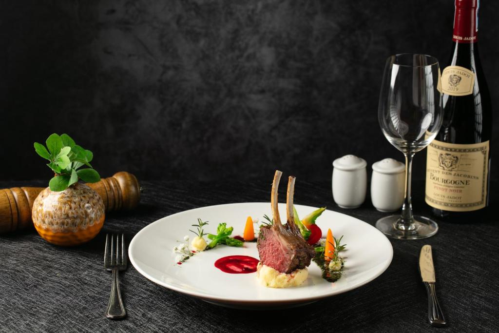 Nam Cuong Hai Duong Hotel