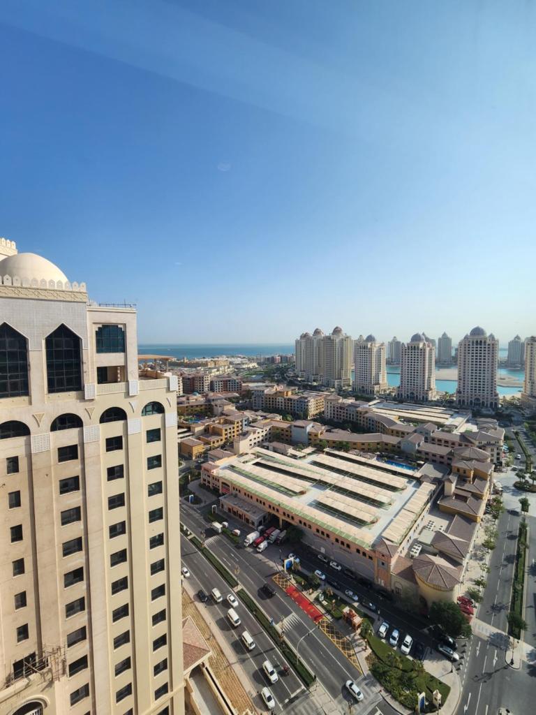 Luxurious 2-bedroom Apartment with Sea View photo 4