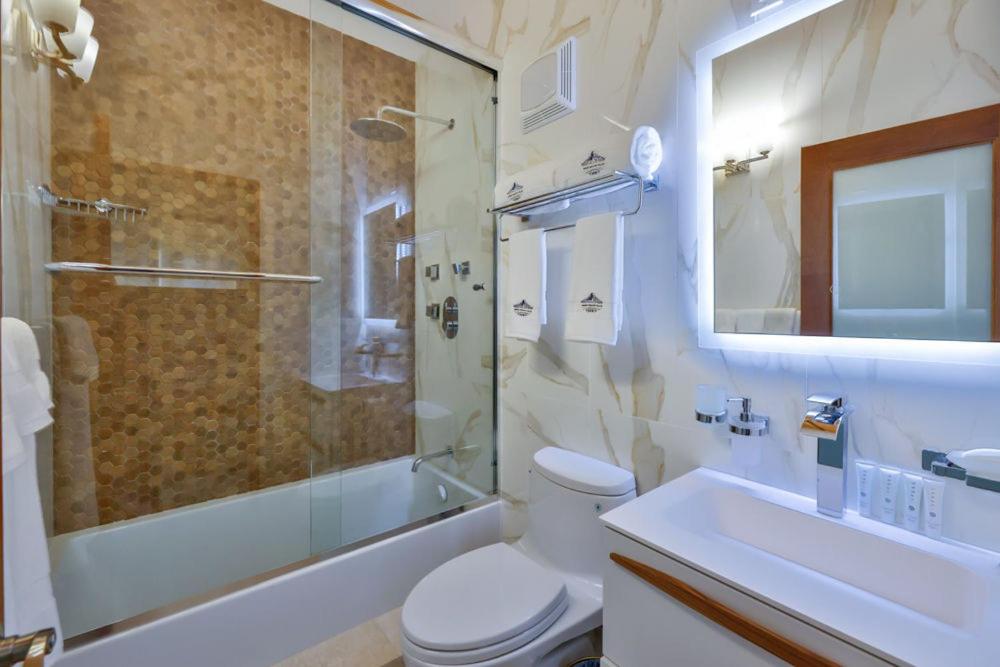 Mount Healthy Villas 6- bedrooms with spa & pool photo 2