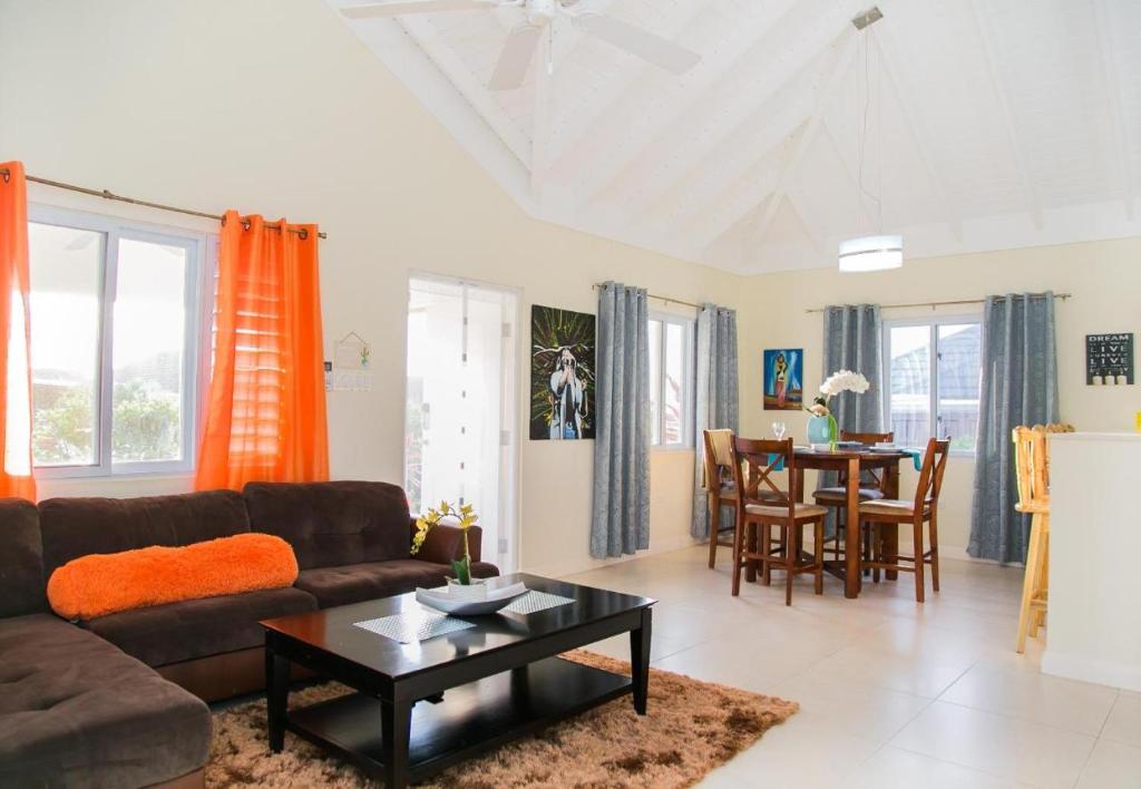 Villas the Palms Richmond photo 4