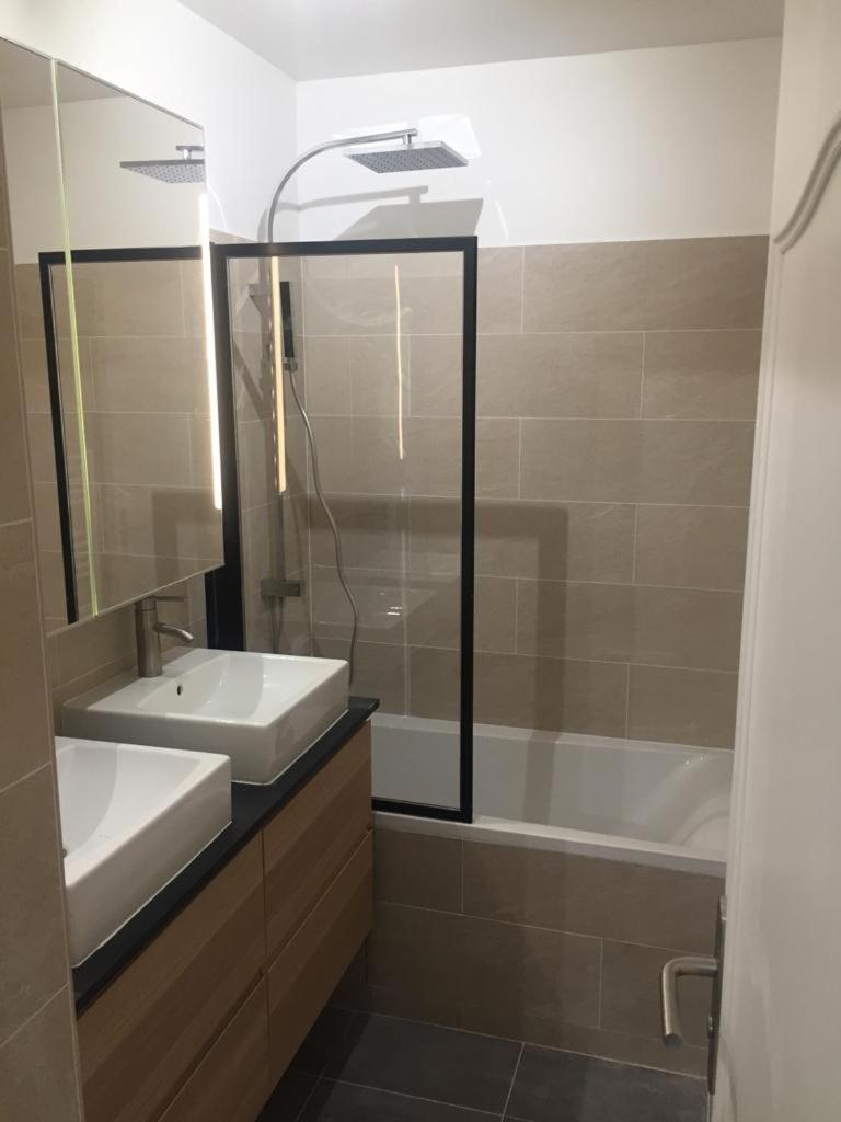 Bel appartement à 2 min des transports parisiens photo 2
