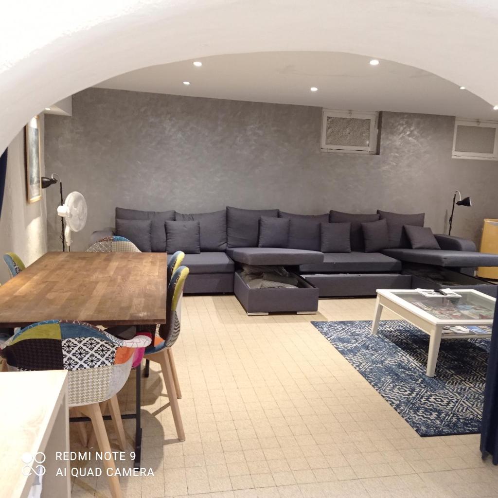 Charming and Modern Cave in the Heart of the Port photo 4