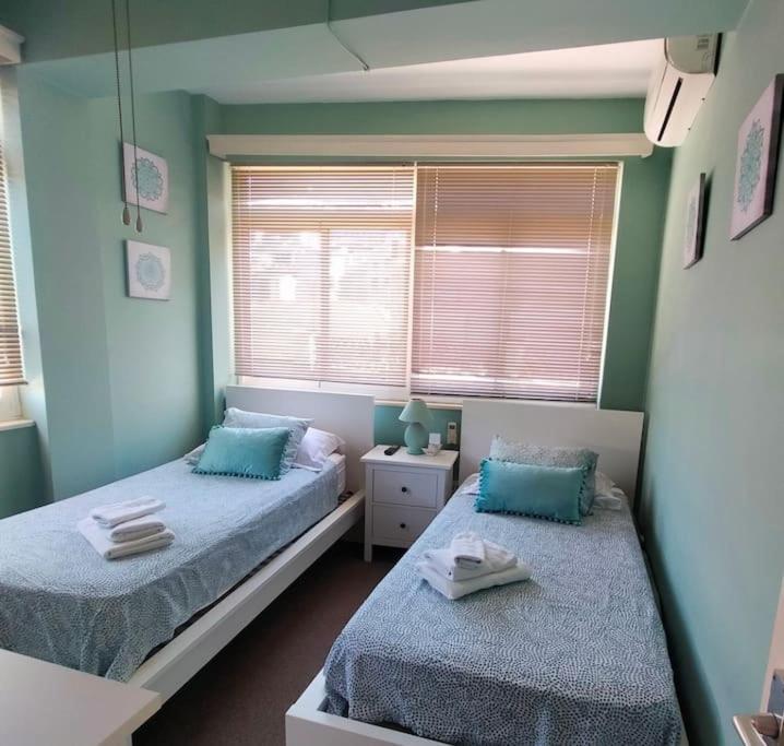 Best location 2 bed2 bath w/lift in town! (Kosher) photo 1
