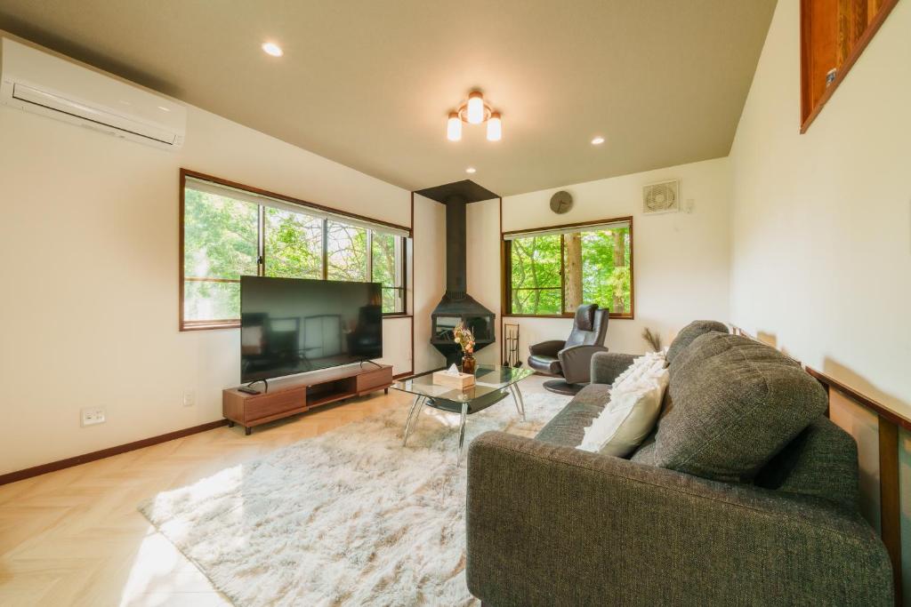 R-house 1st 忍野村 photo 3