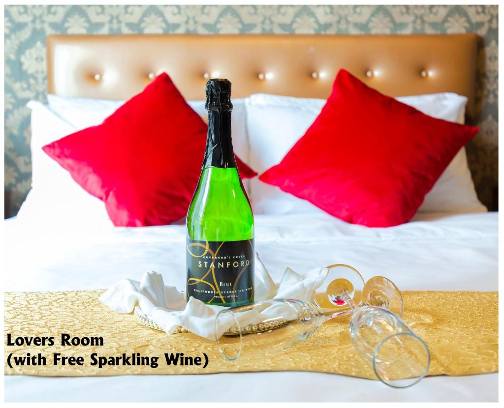 Ramada Hong Kong Grand photo 4
